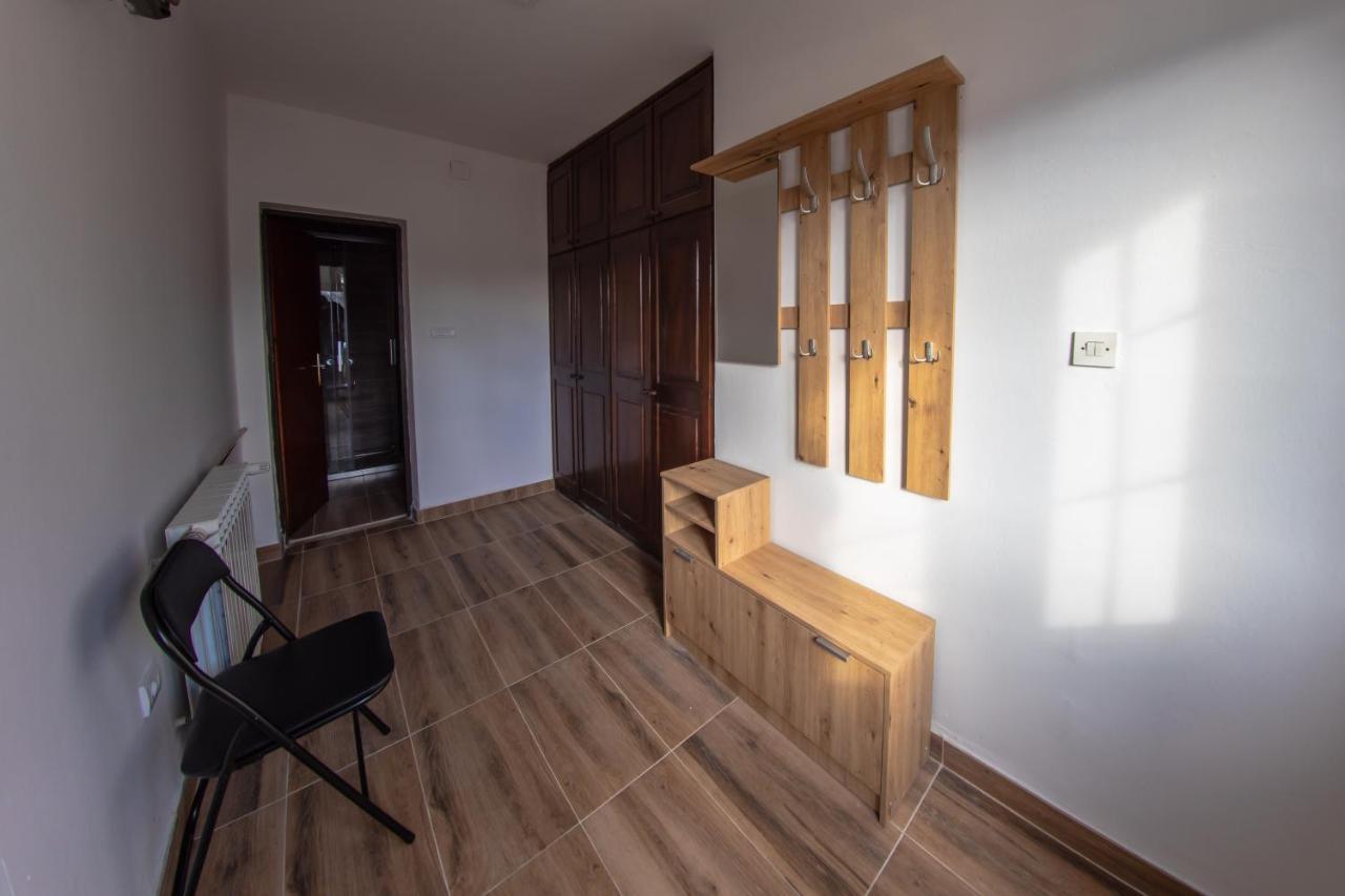 Apartman Kokin Brod Exterior foto